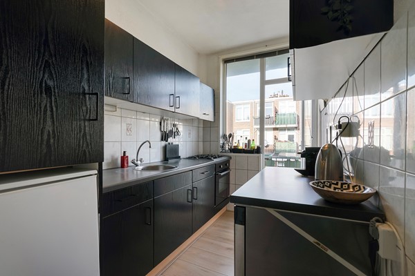 Medium property photo - Jasmijnstraat 97, 2563 RT Den Haag